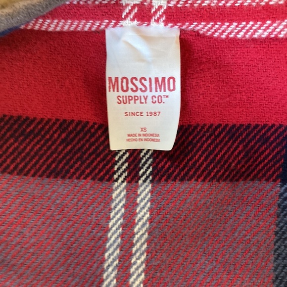 Furry Vest - Picture 4 of 4